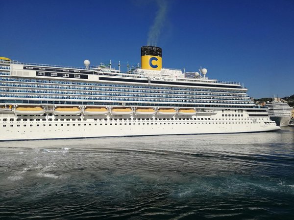 Is the Growth of UK Tourism Creating Better Opportunities for Local Businesses?